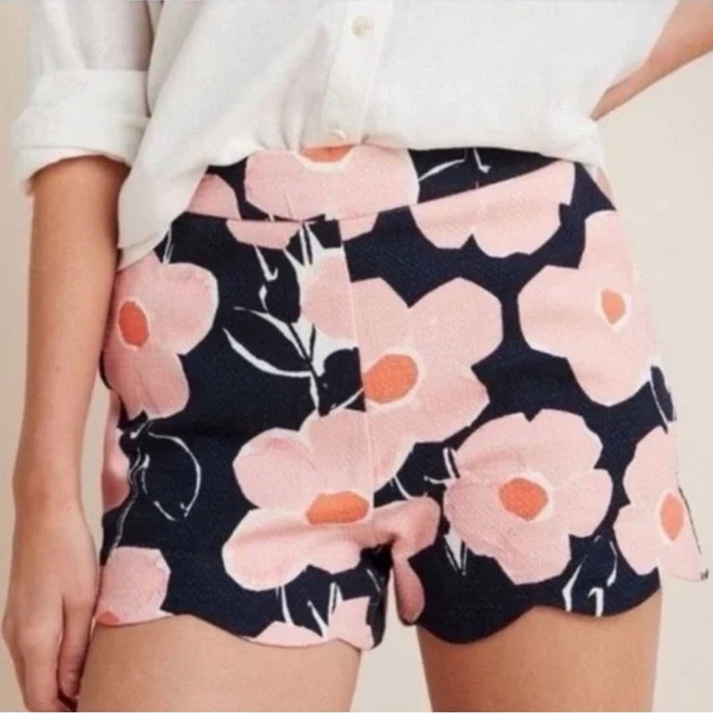 Anthropologie Georgie Scalloped Pique Daisy Floral Print Shorts - Picture 2 of 10